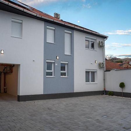 Var Apartman Eger Kültér fotó